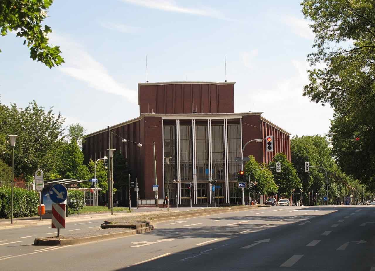 The glass and concrete front of the Schauspielhaus Bochum theatre building