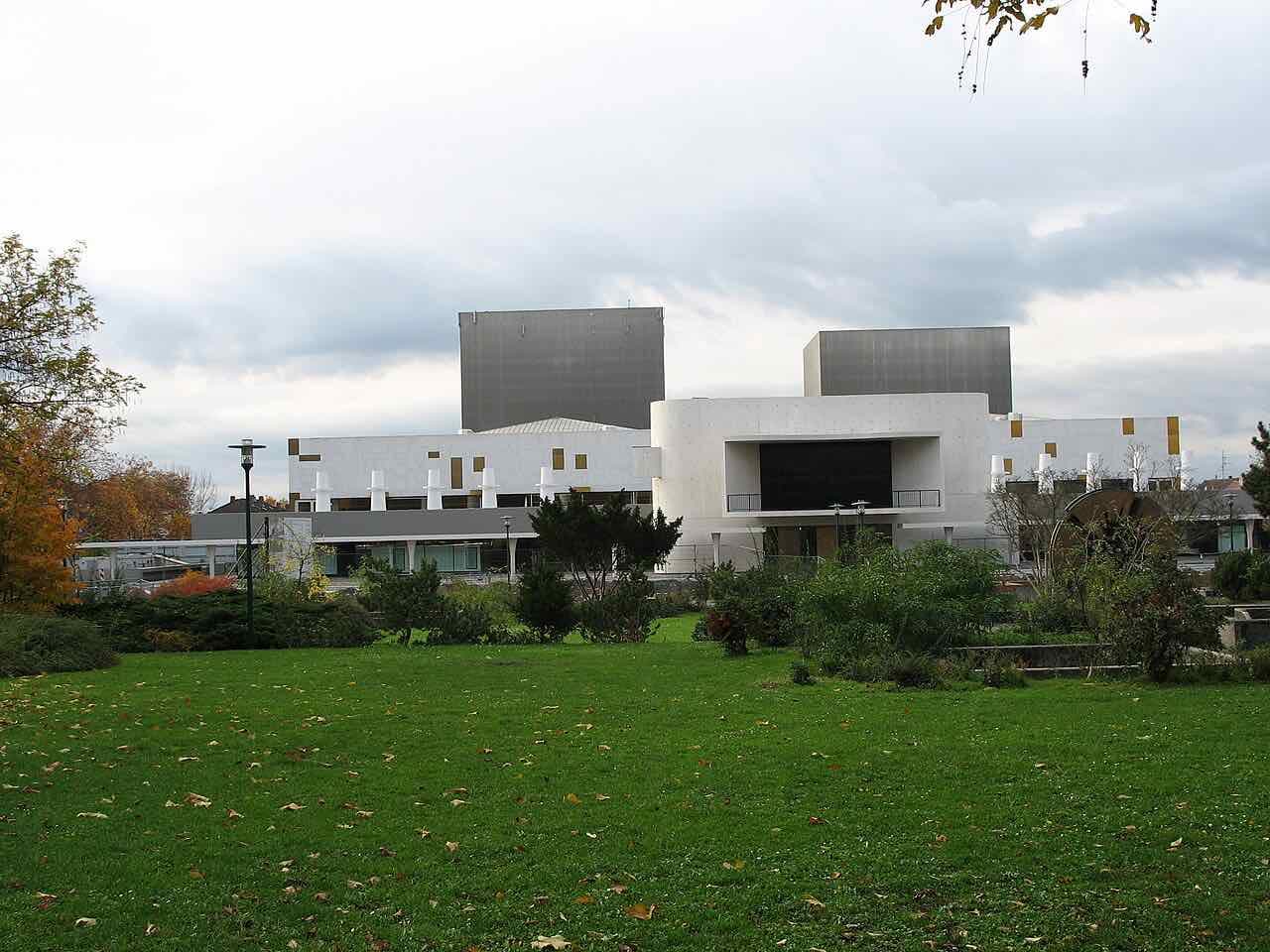 The Staatstheater Darmstadt seen from the Georg-Büchner-Platz, the theatre building