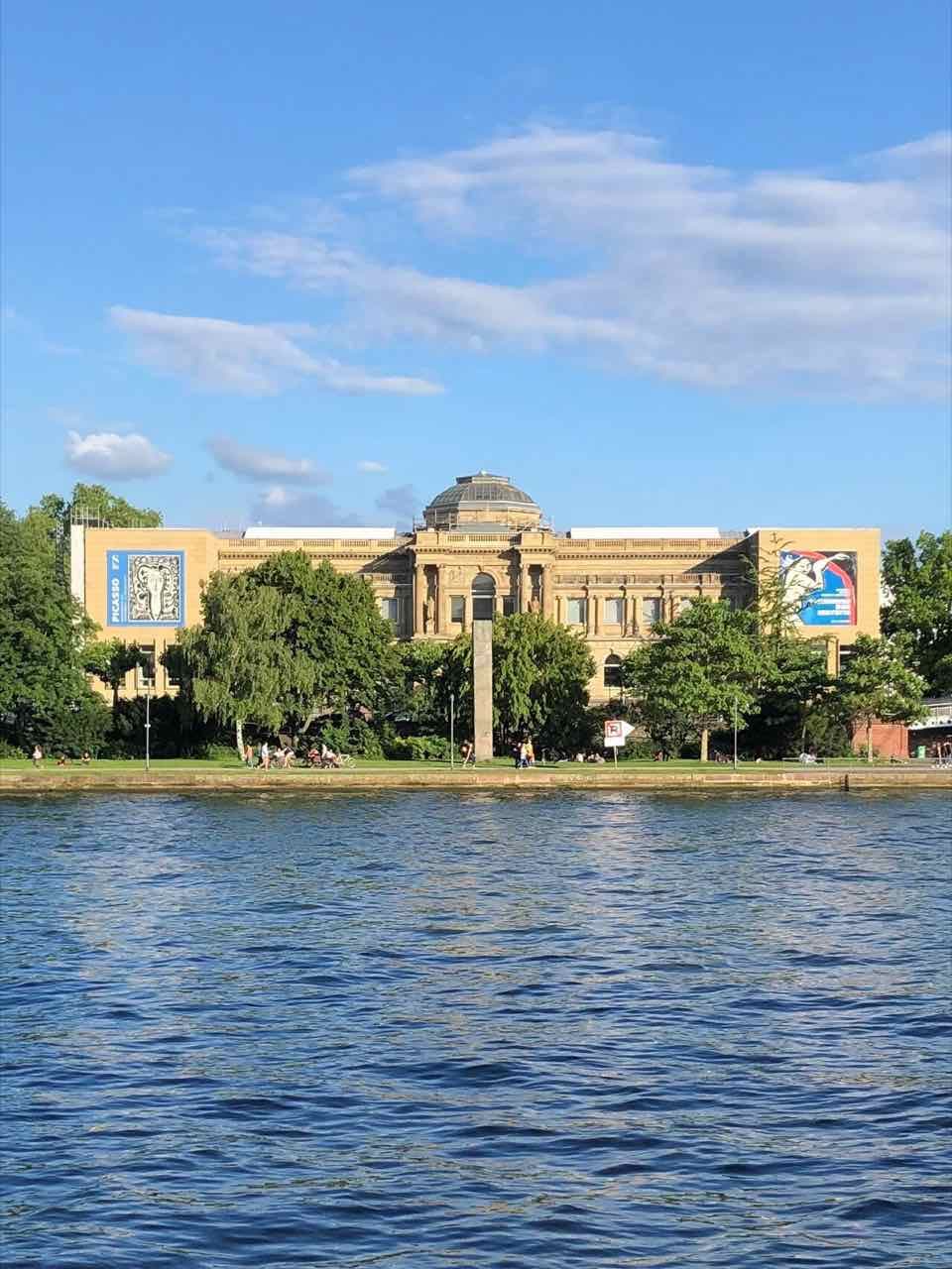 The Städel Museum on the Museumsufer in Frankfurt