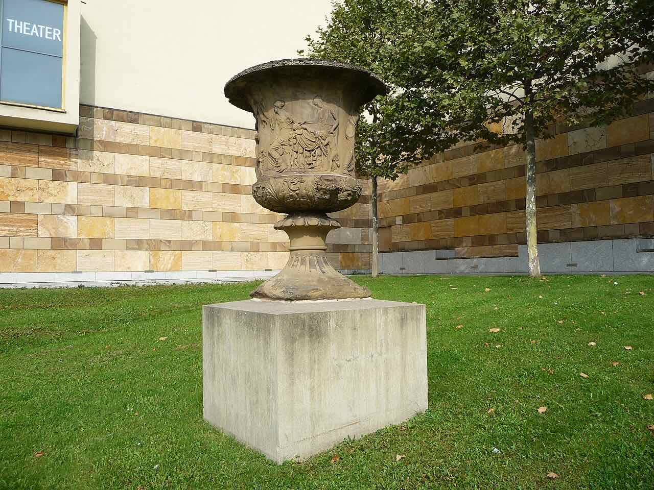 The Neue Staatsgalerie in Stuttgart, with its curved glass walls and stone terraces